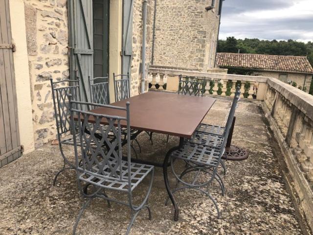 Chateau De Paulignan Trausse Exterior foto